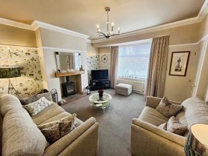 Lounge- click for photo gallery